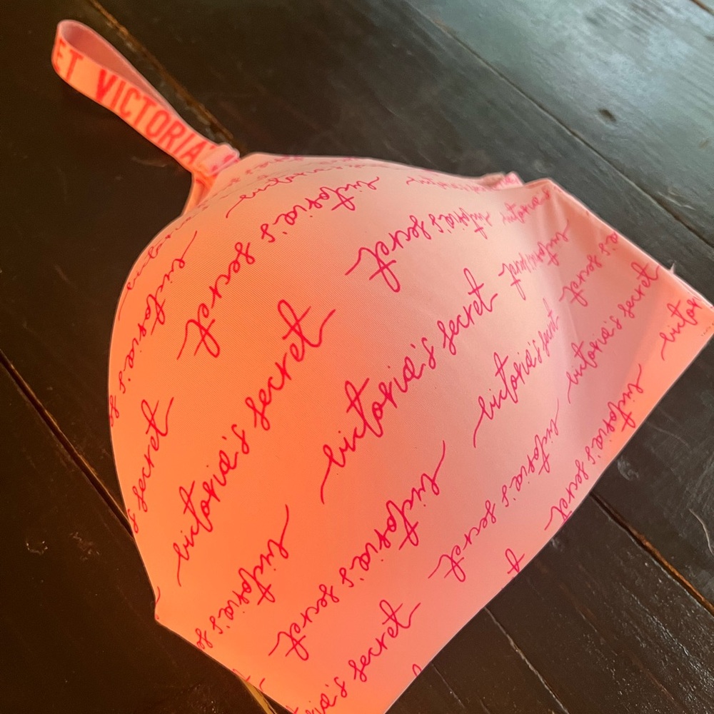 Victoria's Secret Light Pink Bra